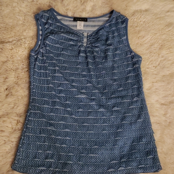 Janeric Top - Picture 11 of 16